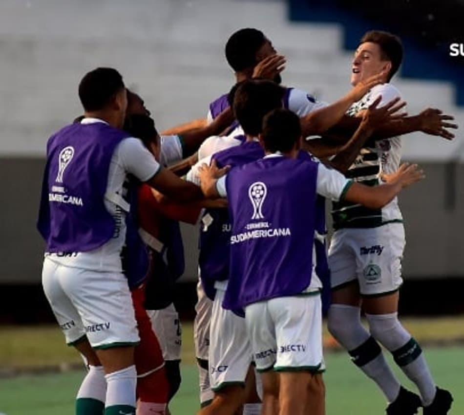 Plaza Colônia goleia o Zamora e avança na Sul-Americana