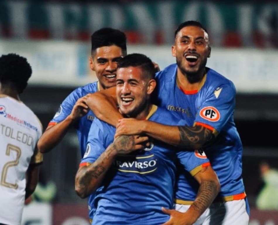 Com hat-trick de atacante, Audax Italiano elimina Cusco FC da Sul-Americana