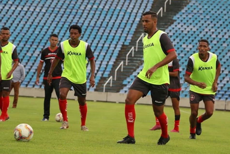 Depois de queda na Copa do Brasil, Jeorge foca em clássico contra o Sampaio Corrêa