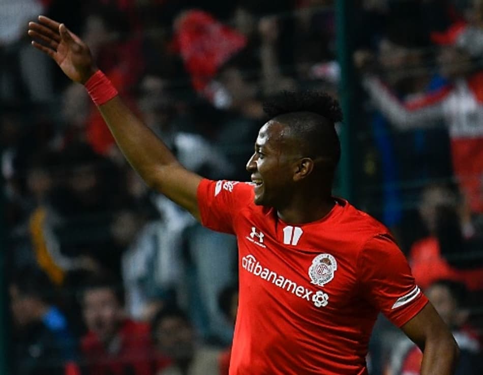 Liga MX tem novo líder e gigante na lanterna da competição