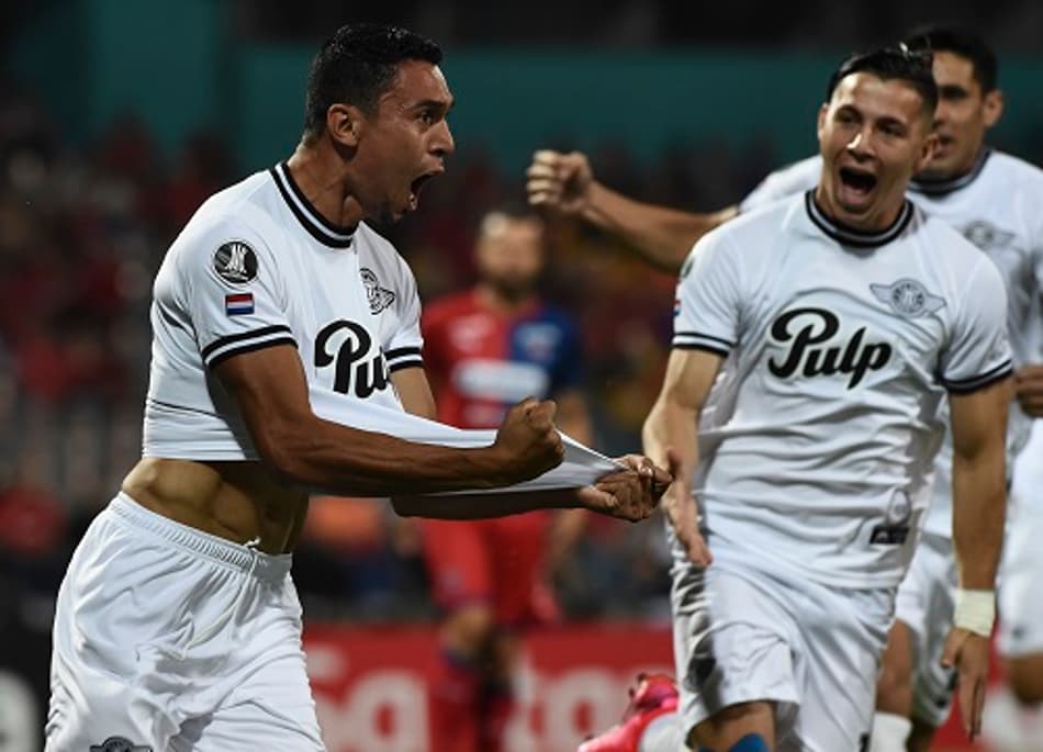 Em jogo eletrizante, Libertad derrota o Independiente Medellín em sua estreia na Libertadores