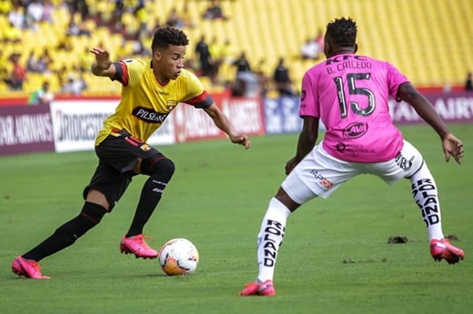 Independiente del Valle comanda o jogo e bate o Barcelona de Guayaquil