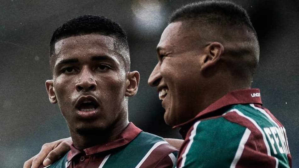 Meio-campo acerta e ataque passa a ser o setor com maior disputa no Flu