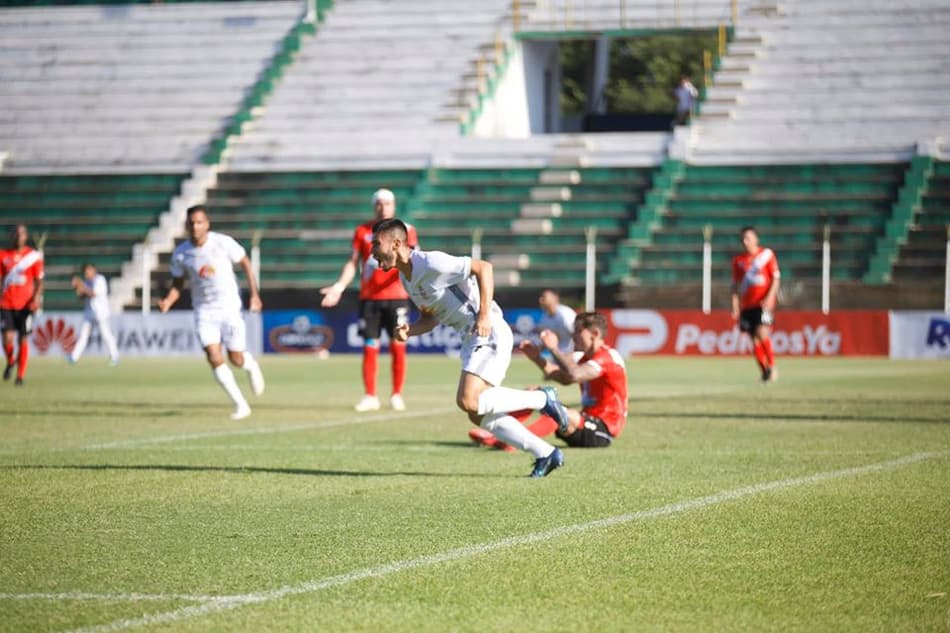 Boliviano: Nacional Potosí vence na abertura da 19ª rodada