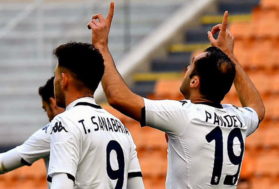 Ibra marca, mas Milan joga mal e perde para o Genoa em casa