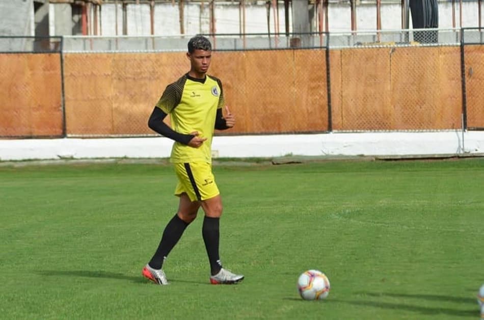 Luiz Fernando elogia o novo técnico do ASA: 'Vem nos mostrando o caminho certo'