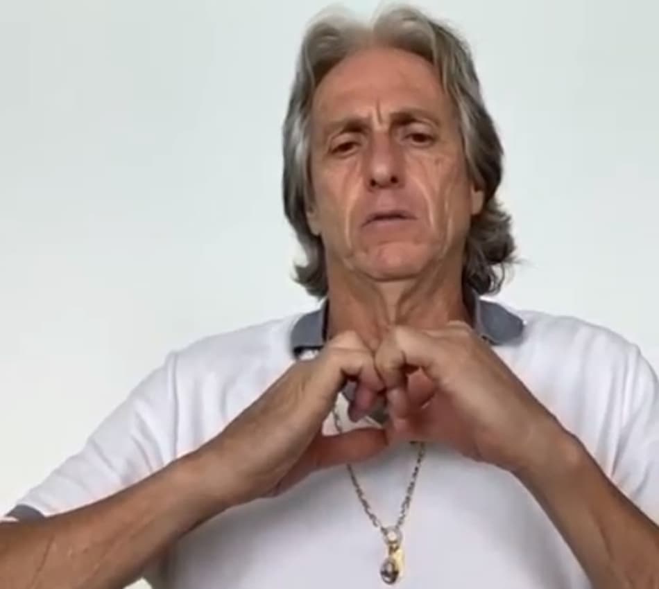 Jorge Jesus agradece mensagens e admite: ‘Tiro de cima de mim uma grande carga emocional’