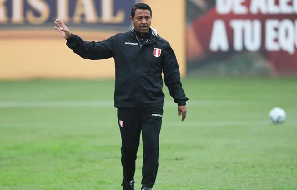 Assistente técnico da seleção peruana é detido por violar quarentena