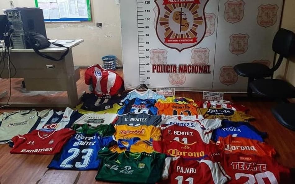 Valiosa coleção de camisetas de atacante do Guaraní é roubada no Paraguai