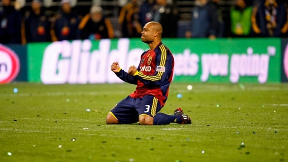 Hoje médico, ex-jogador da MLS faz relato sobre combate ao COVID-19