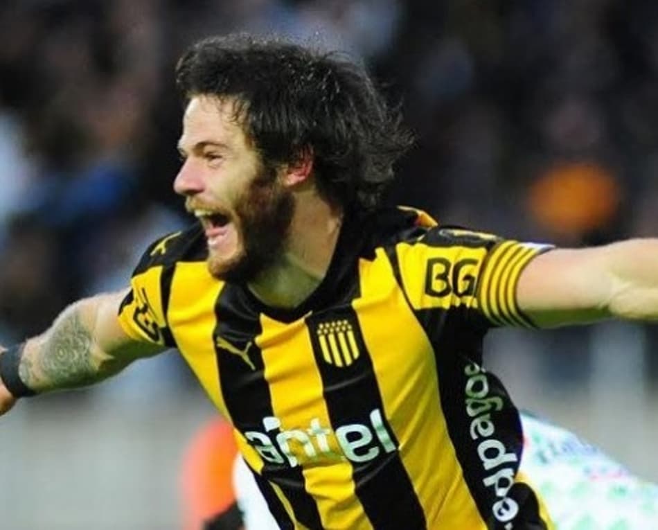 Hoje na Itália, volante uruguaio se retrata com torcida de ex-clube; Entenda