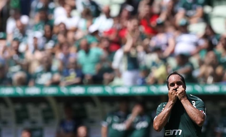 10 motivos que fizeram de Edmundo Animal e ídolo eterno no Palmeiras