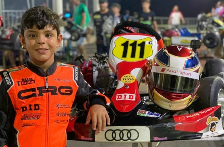 Coluna 'Fala, Piloto!' com Augustus Toniolo – Karts na garagem