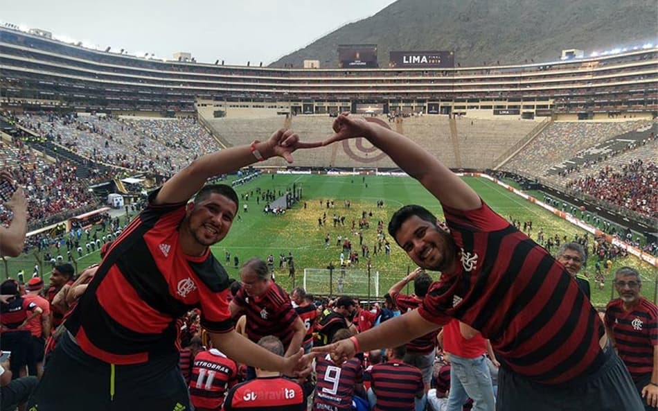 Saudades, né? L! desafia flamenguistas a enviarem fotos nas arquibancadas; veja a galeria