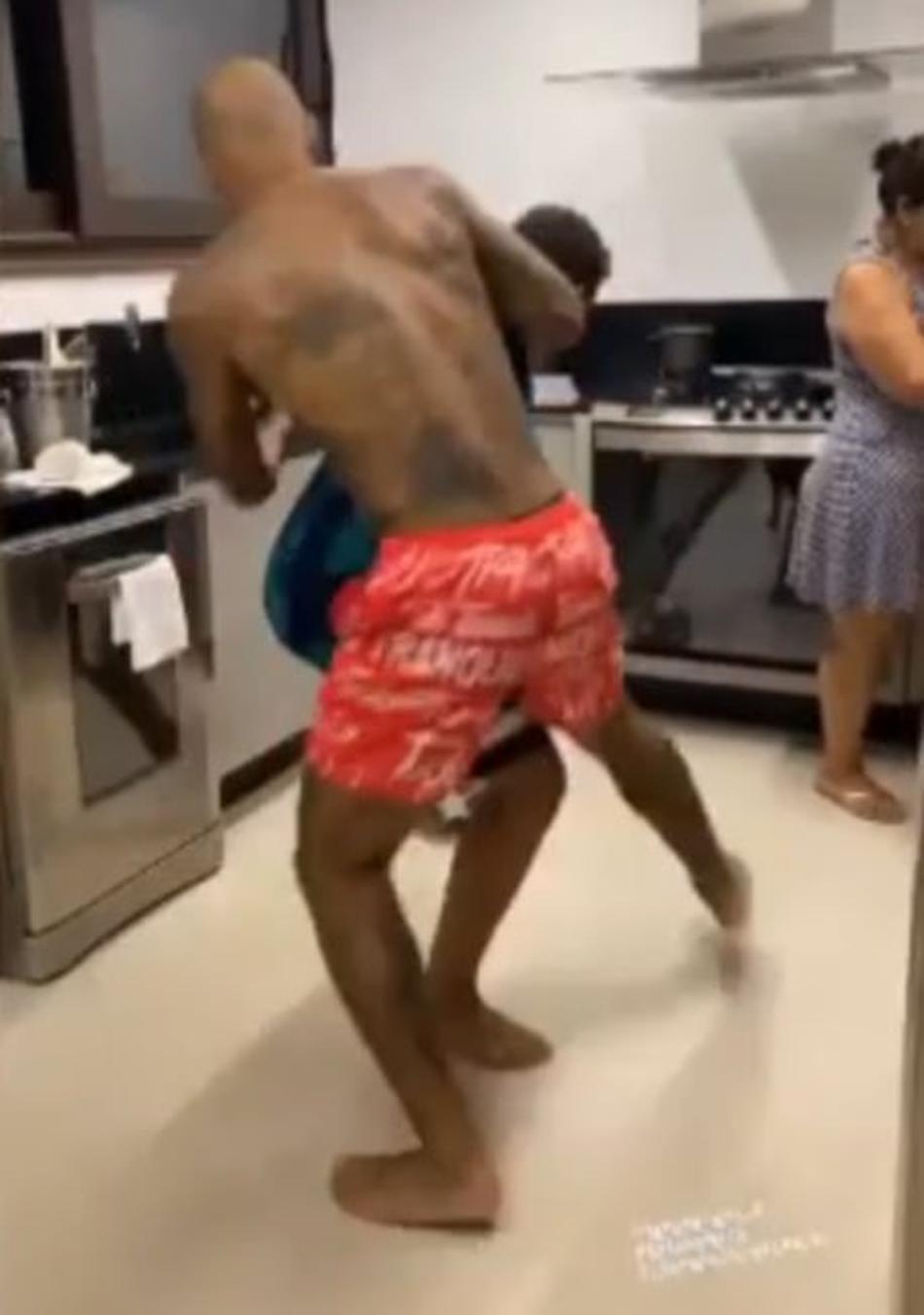 VÍDEO: Felipe Melo, Pedrinho, Pato, Sánchez… A semana dos rivais paulistas na quarentena