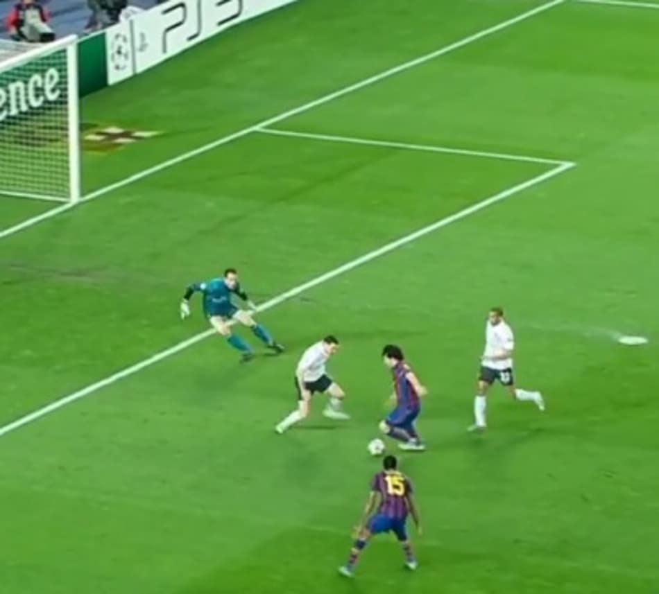 Quatro gols! UEFA relembra atuação épica de Messi contra o Arsenal; Assista