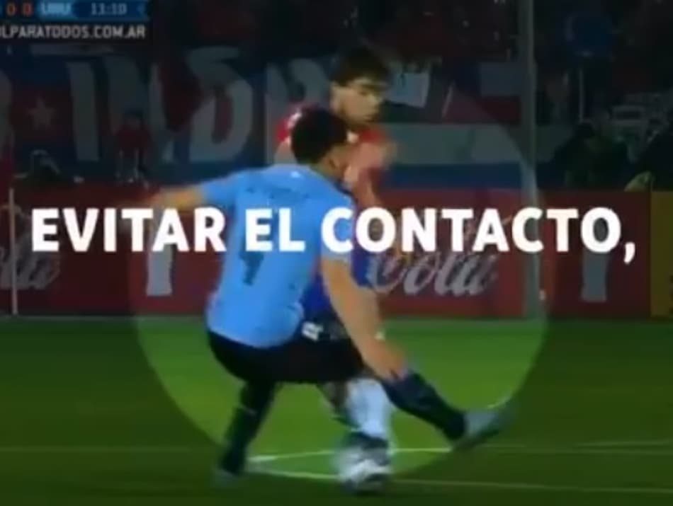 Drible épico de Jorge Valdivia é usado em campanha da Conmebol; Veja
