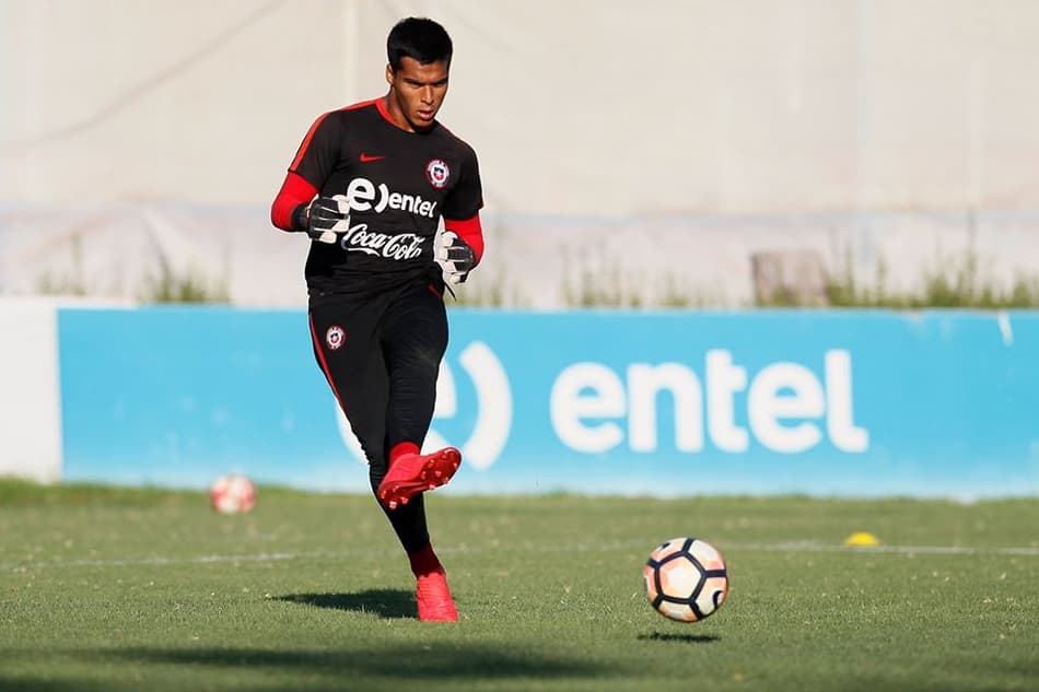 No Chile, dois goleiros do mesmo clube são flagrados em antidoping