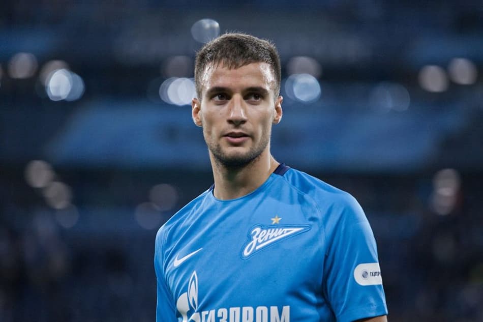 Ex-River Plate fala que pensou em suicídio após morte dos pais