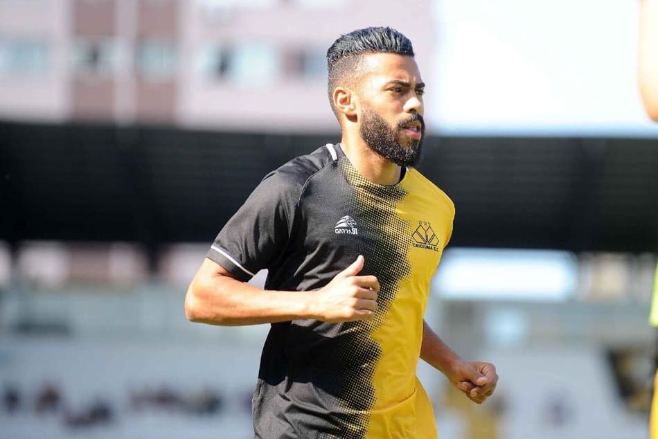 Kaike quer volta do Catarinense e projeta luta pela titularidade no Criciúma