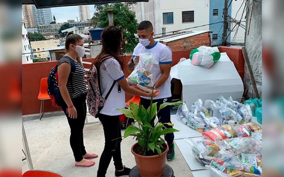 Rede de solidariedade e definições: as notícias do coronavírus de segunda