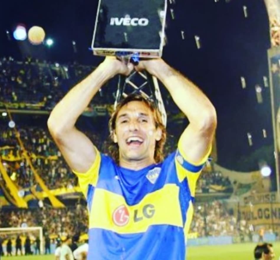 Lenda do futebol sul-americano revela em qual rival gostava de bater