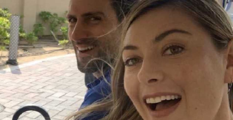 Djokovic fará live com Sharapova nesta terça
