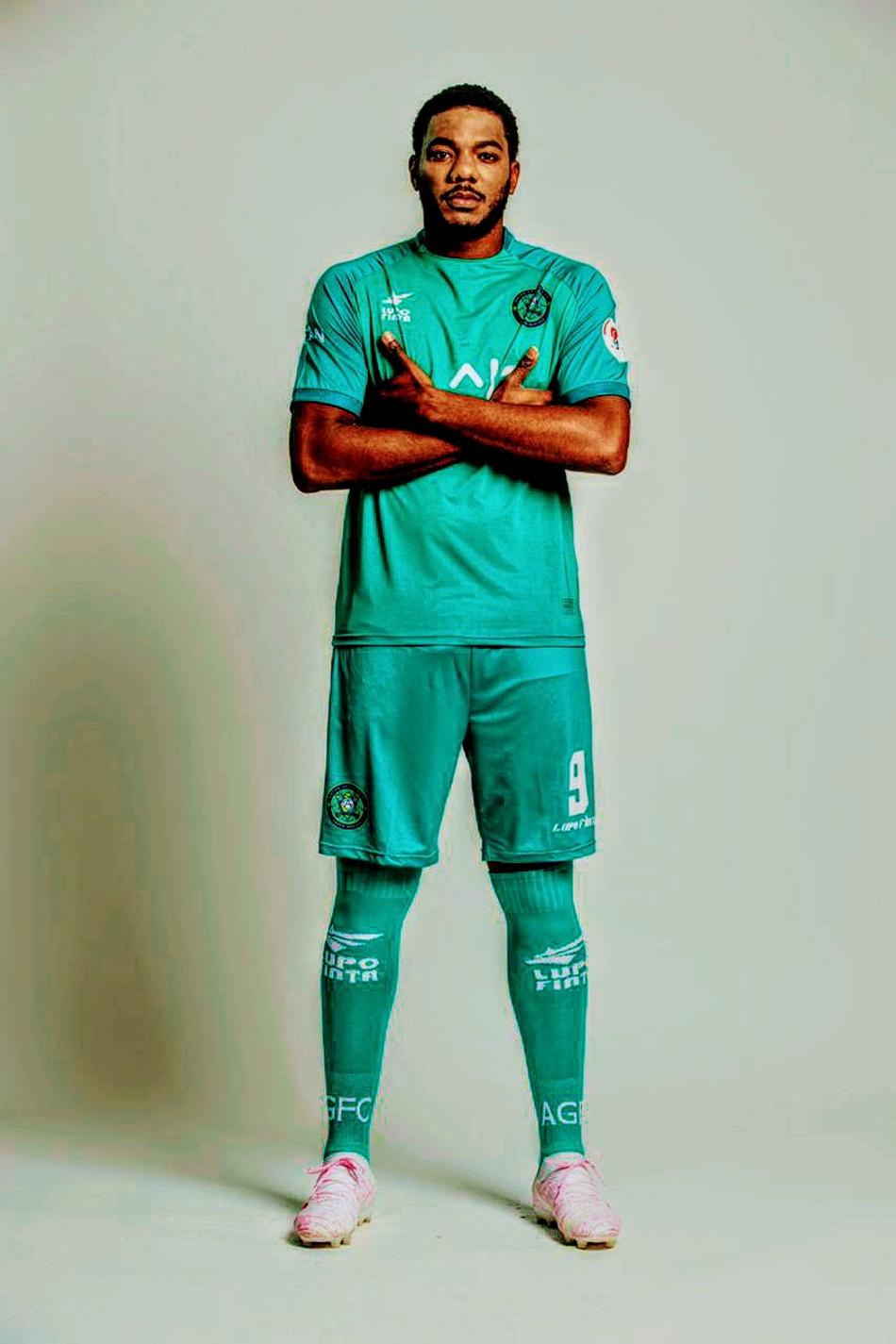 Felipe Augusto fala sobre retorno de futebol na Coreia do Sul: 'A educação do povo foi fundamental'