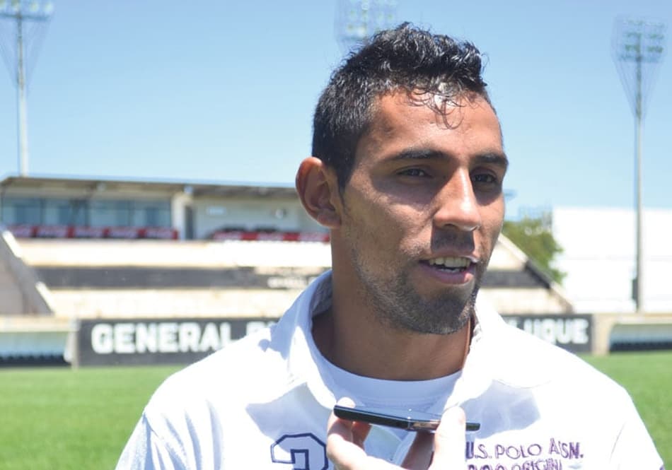 Sem salário há seis meses, jogador da elite paraguaia se divide em outras profissões