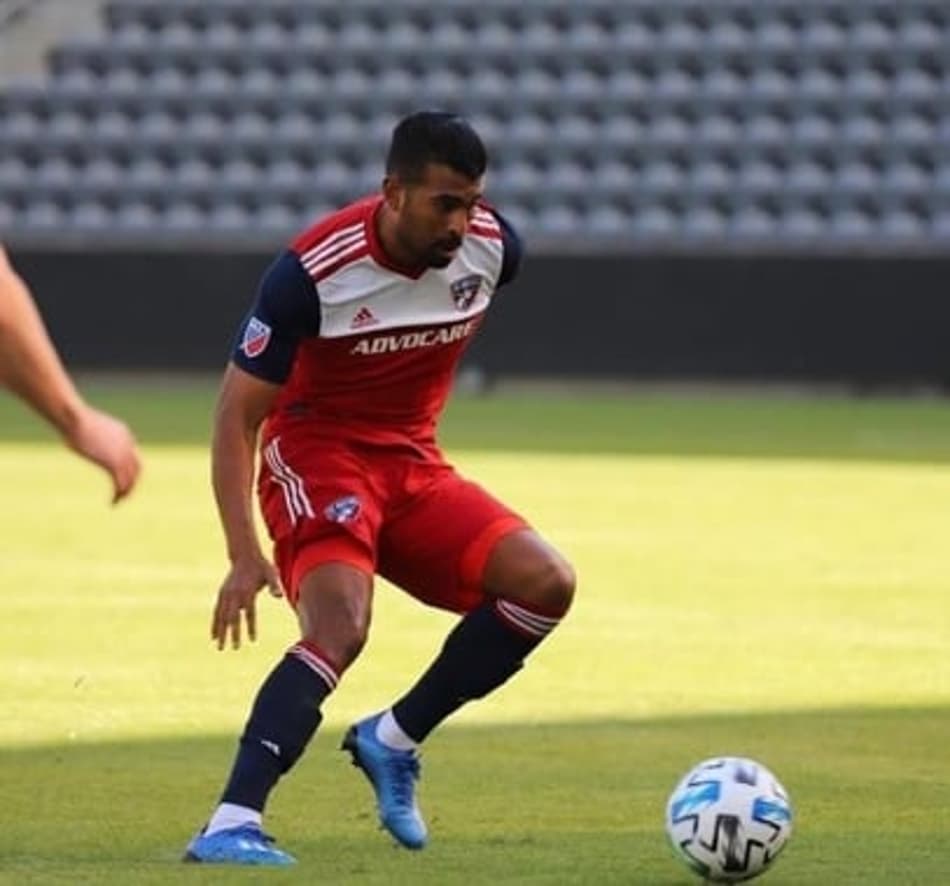 Ex-Palmeiras, Thiago Santos comemora volta aos treinos na MLS