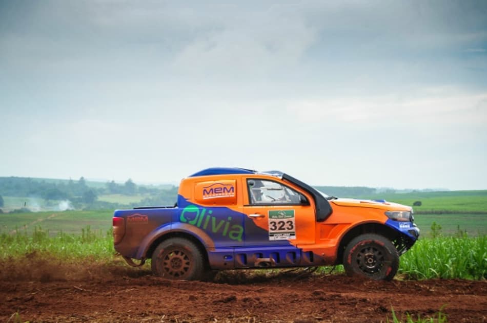 Campeão do Sertões nos carros, Lucas Moraes compara as diferenças nas preparações dos pilotos de motocross e de carros nos ralis