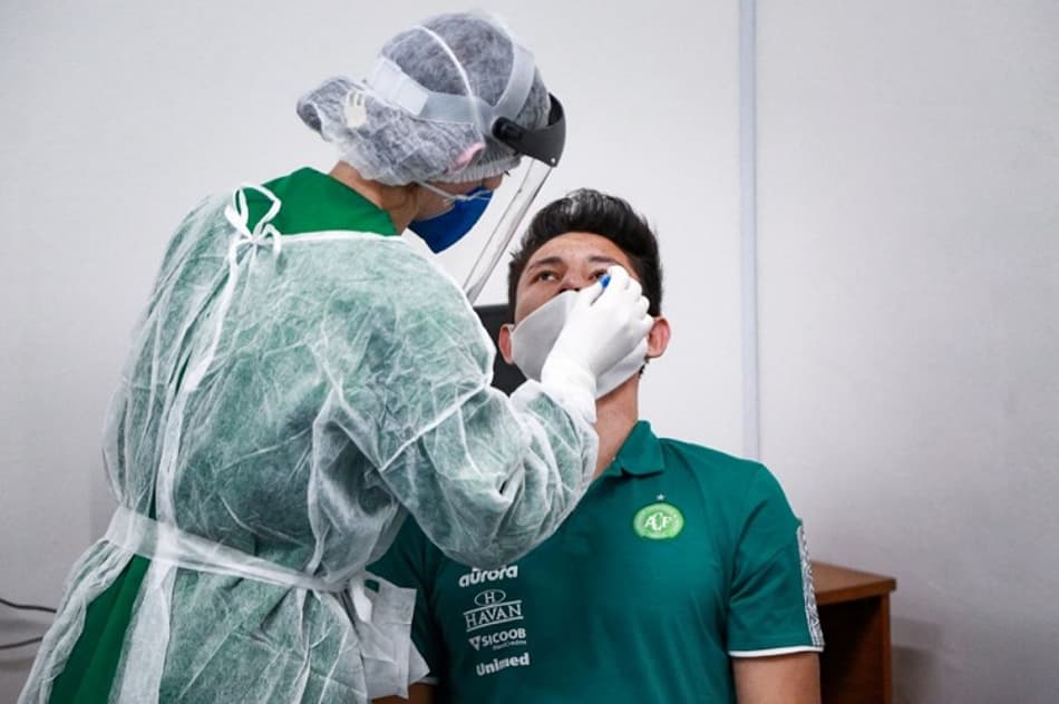 Staff da Chapecoense testa negativo para COVID-19