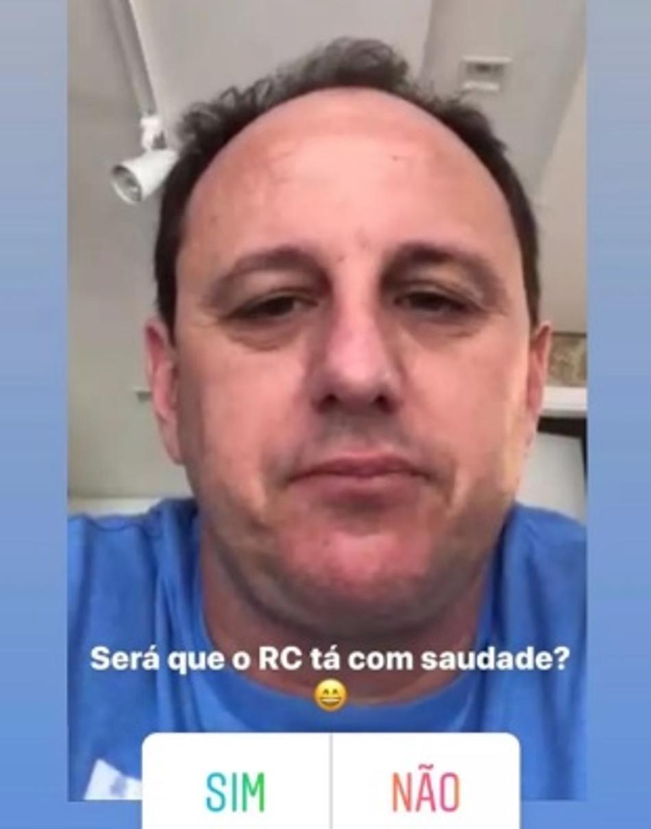Osvaldo brinca com Rogério Ceni através da rede social