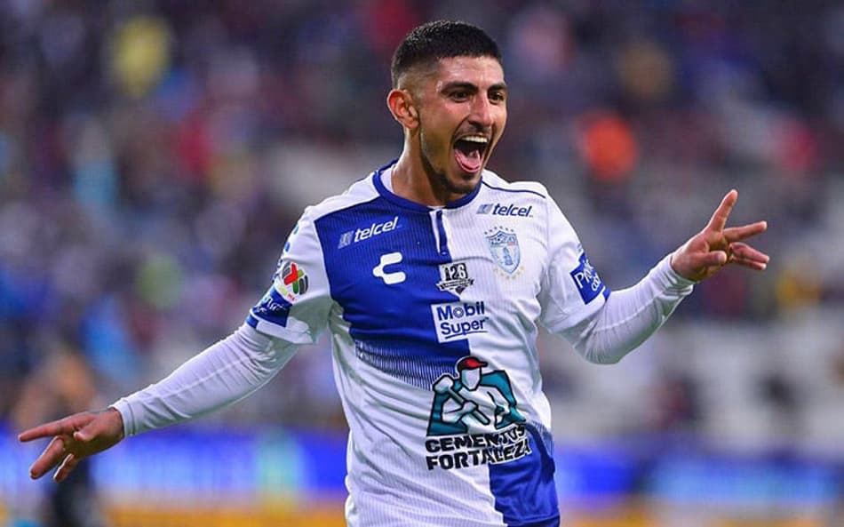 Víctor Guzmán é cobiçado por clubes da Alemanha e Espanha, diz jornal