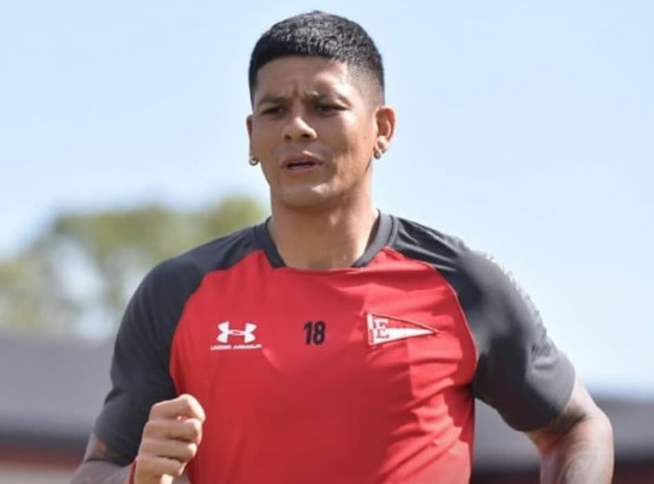 Manchester United toma decisão sobre futuro de Marcos Rojo