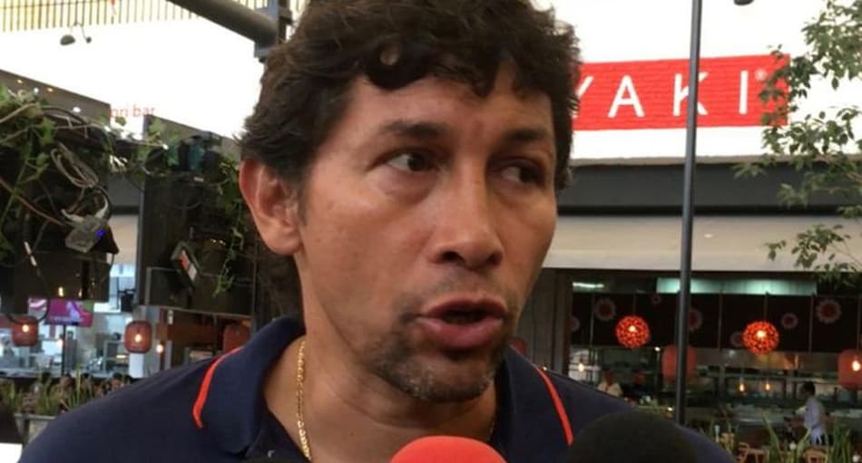 Ex-jogador relembra ameaça nos vestiários de torcedor armado na Argentina