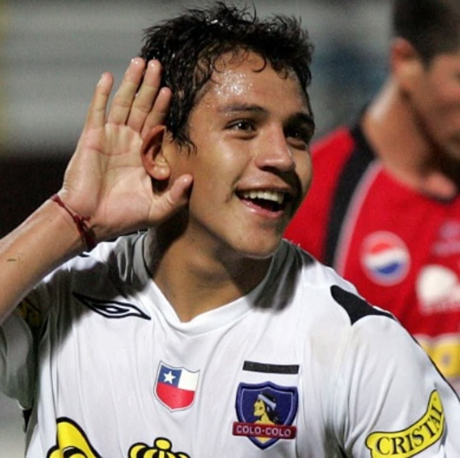 Você sabia que Alexis Sánchez já fez hat-trick na Libertadores?