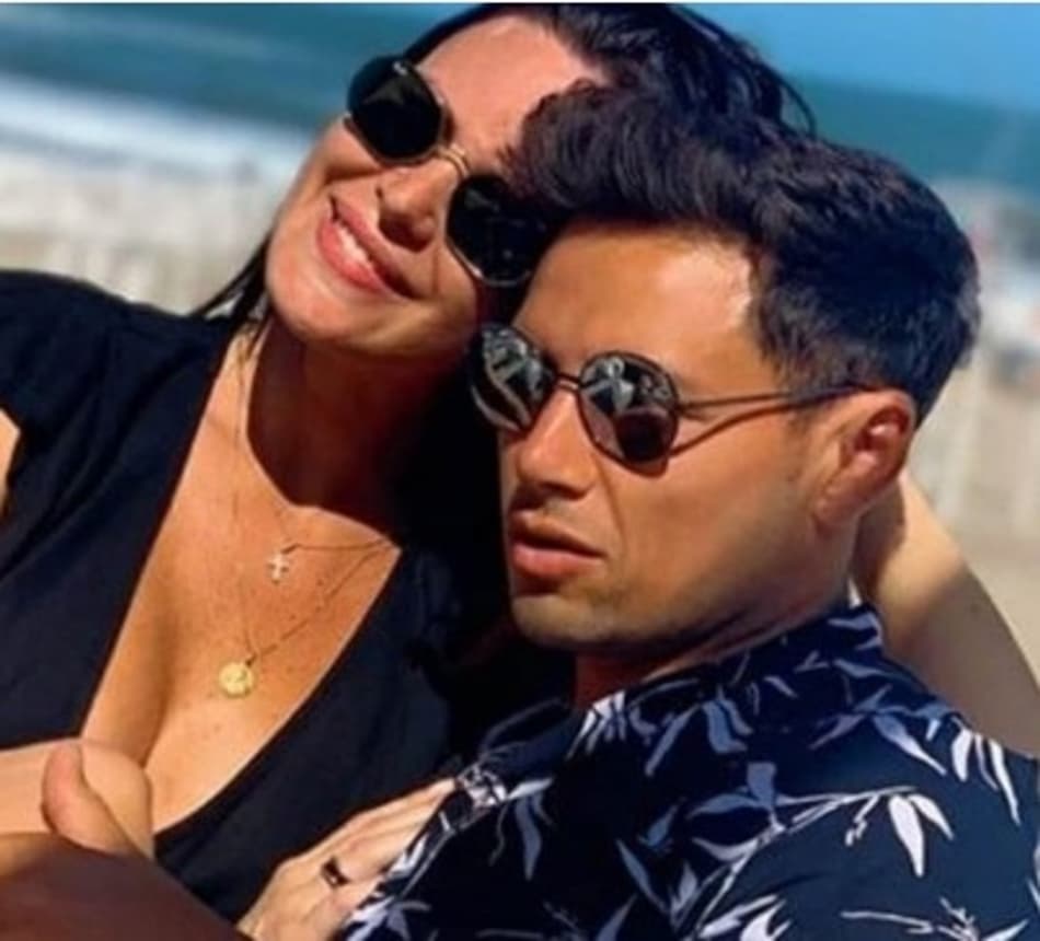 Esposa de Mauro Zárate conta sobre as ameaças de morte que sofreu quando o marido foi jogar no Boca