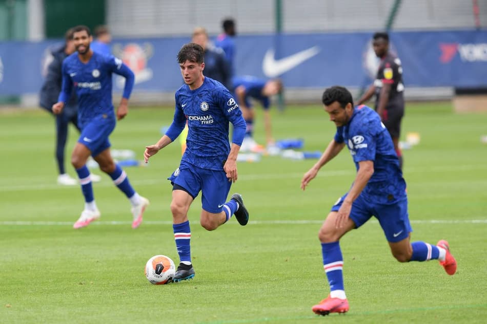 Chelsea faz amistoso preparatório em seu CT e vence o Reading
