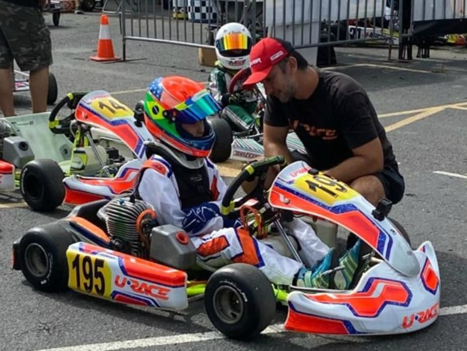 Campeão brasileiro de kart, Enzo Vidmontiene corre etapa noturna da Orlando Cup nos EUA