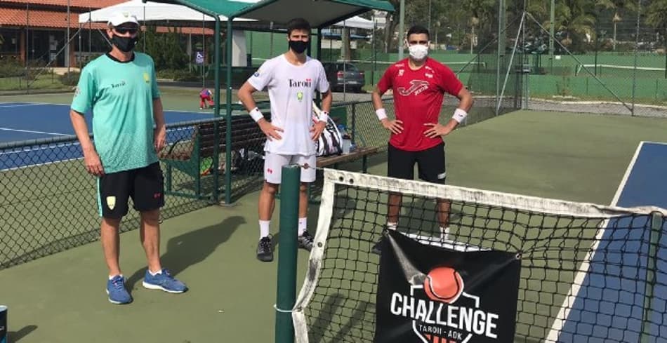 Thiago Monteiro, Patrício Arnold e João Menezes
