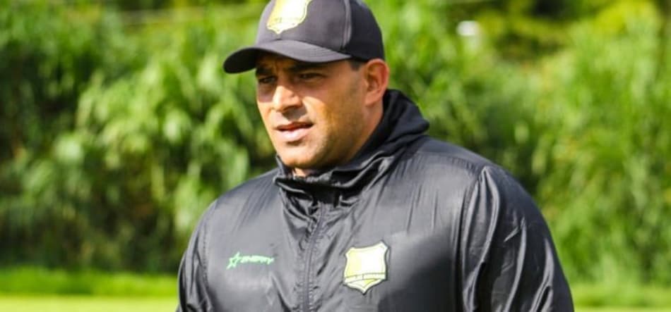 Desde que com 'riscos diminuídos', treinador minimiza formato de torneios