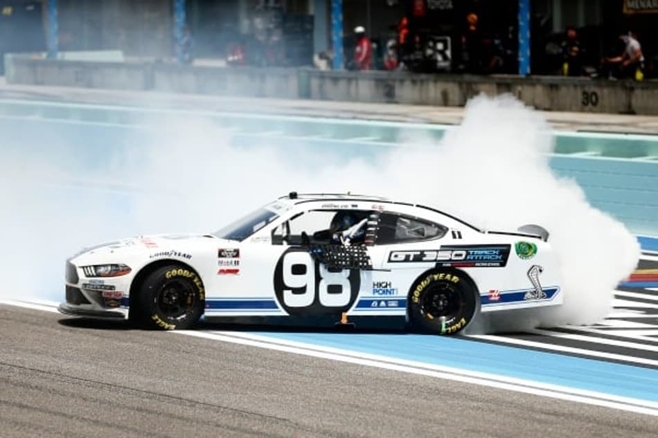 Xfinity Series: Chase Briscoe vence no Homestead-Miami; Allmendinger fatura prêmio do Dash 4 Cash