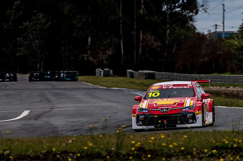 Stock Car: Shell põe Corolla de Ricardo Zonta na pista para shakedown