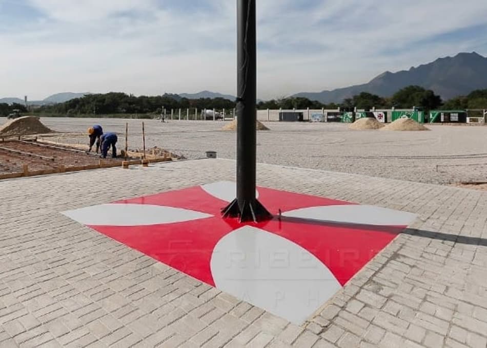 VÍDEO: Plantio do gramado do CT do Almirante começa a ser feito