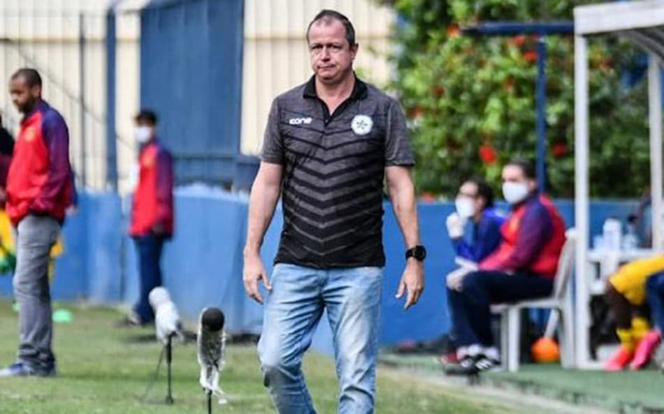 Livre do rebaixamento, Sandro Sargentim mira classificação com o Resende: 'Vamos brigar'