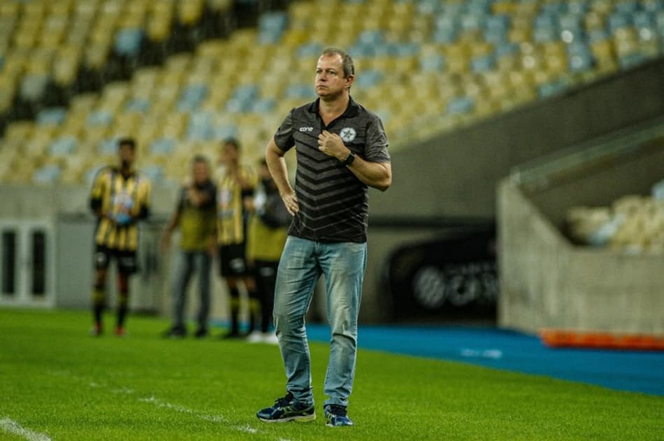 Sandro Sargentim celebra manutenção do Resende no Carioca