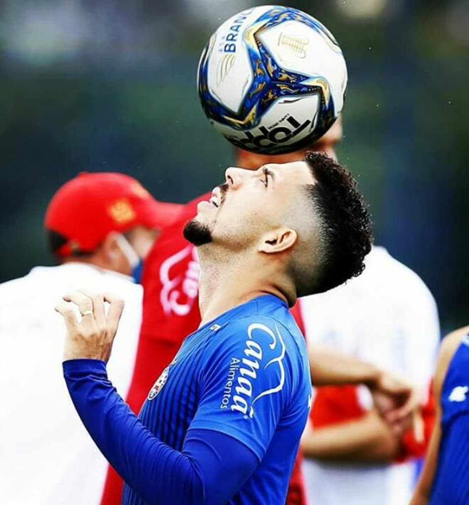 De olho na volta do futebol, Bahia encerra semana de treinos