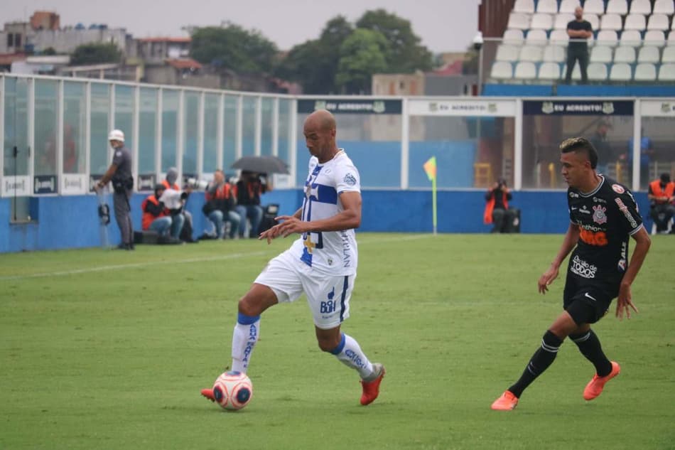 Ex-Palmeiras e Vitória, Dinei fala sobre o seu retorno ao Brasil