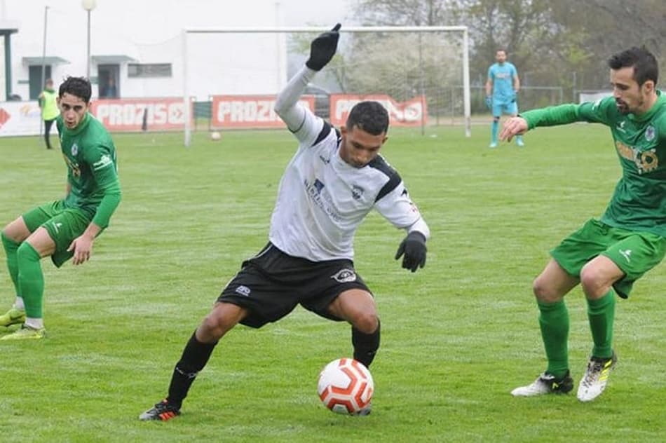 Ex-Corinthians e São Paulo consegue grande feito em Portugal
